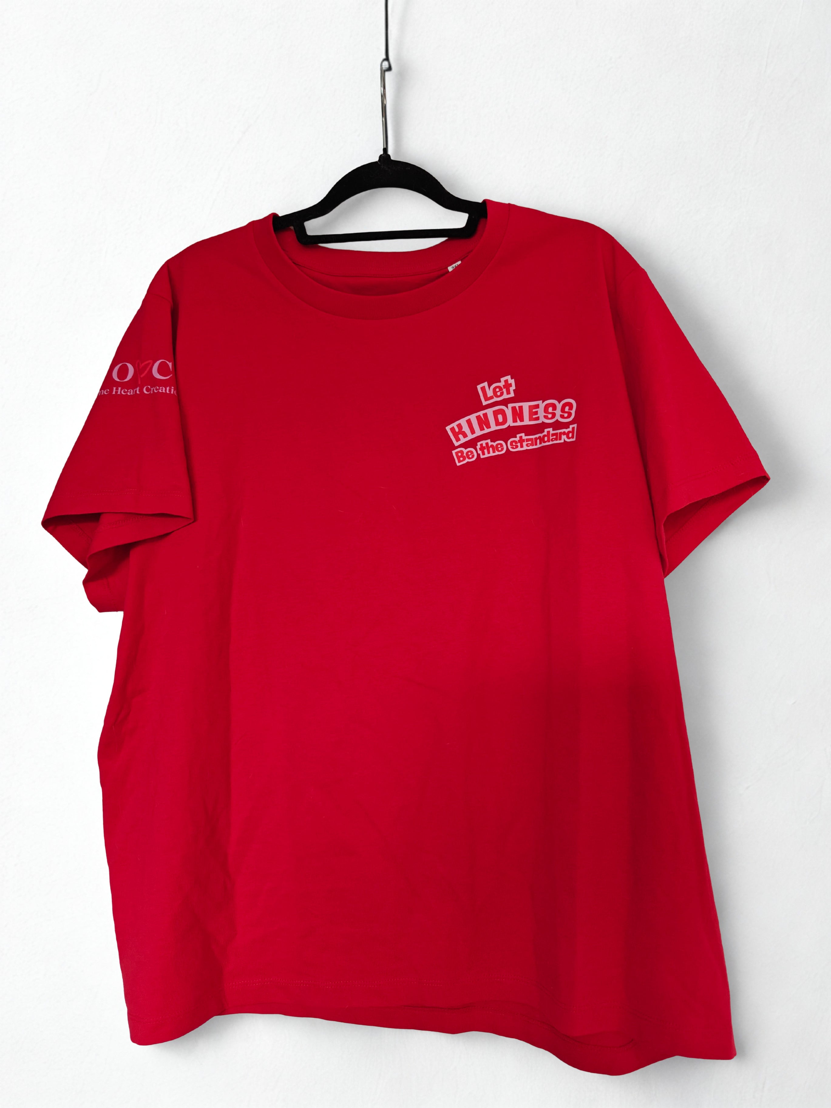Organic fitted T-shirt 'Let kindness be the standard' ❤️✌️