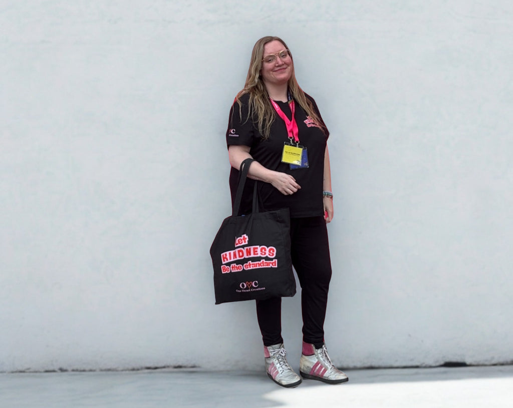Organic Totebag 'Let kindness be the standard'